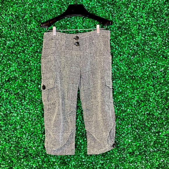 Boucule Crop Cargo Pants with Button Detailing - Picture 1 of 4